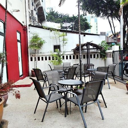 Number Eight Guesthouse クアラルンプール エクステリア 写真