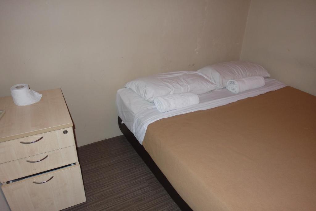 Number Eight Guesthouse クアラルンプール 部屋 写真