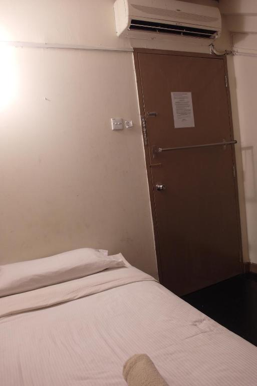 Number Eight Guesthouse クアラルンプール 部屋 写真