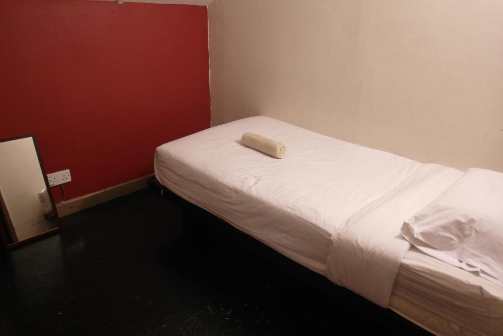 Number Eight Guesthouse クアラルンプール 部屋 写真