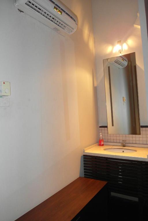 Number Eight Guesthouse クアラルンプール 部屋 写真